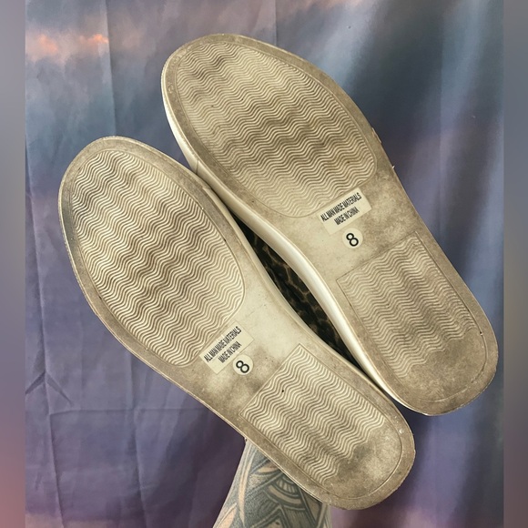 DOLCE VITA leopard print slip on shoes Sz 8 - Picture 3 of 6